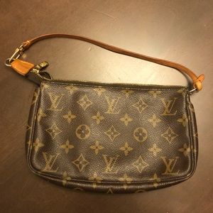 Louis Vuitton Monogram Pouchette